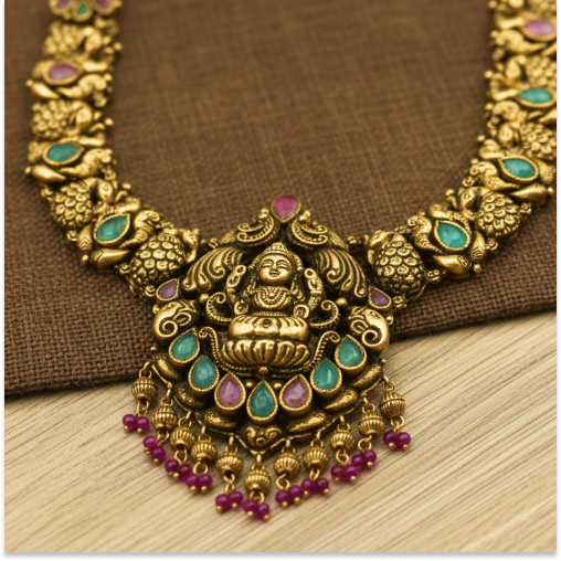 Emerald Antique Malai