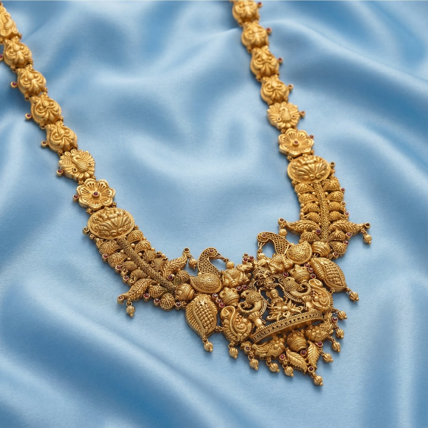 Peacock with Kaja Laskshmi Malai