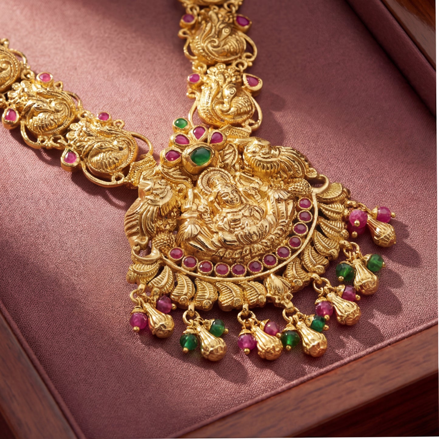 V Type Peacock Necklace