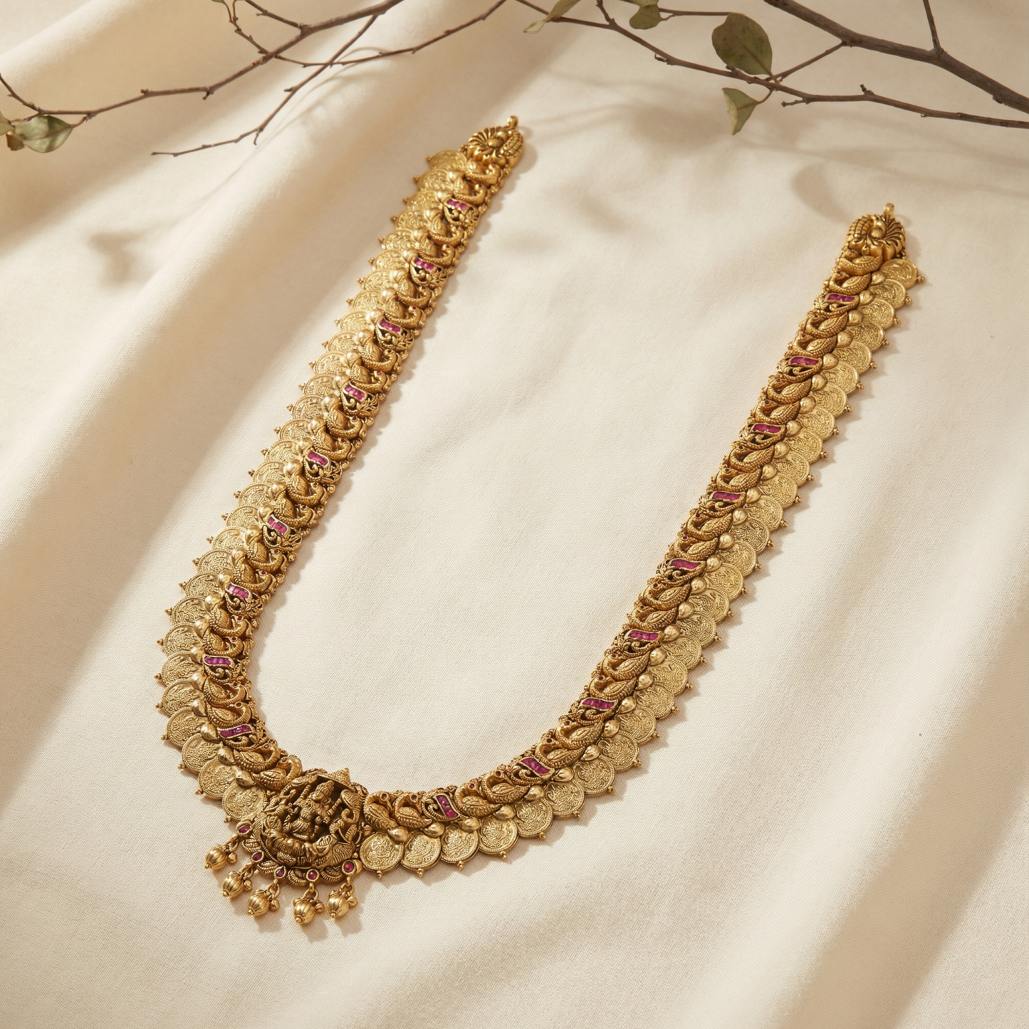 Prosperous Antique Malai