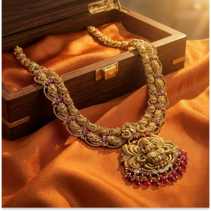 Grant Megenta Lakshmi Malai