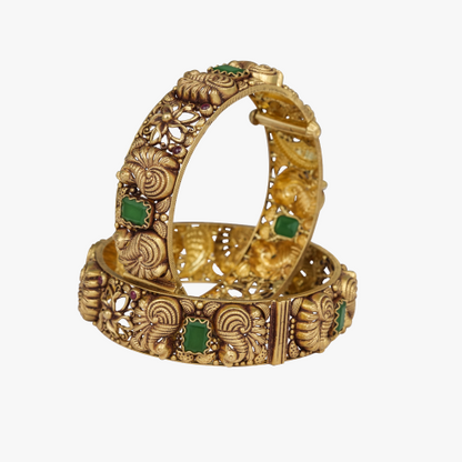 Screwed Elegant Bangles